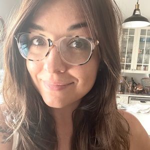 Meet your Posher, Andrea